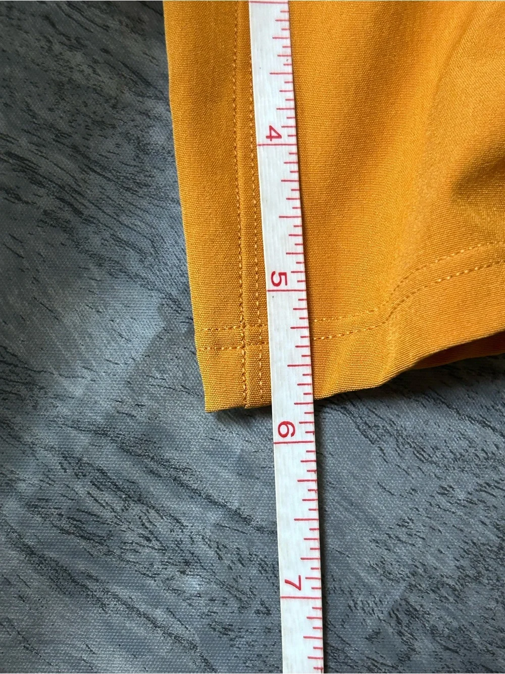 Lululemon Shorts Men’s Medium Active Swim Trunks Lined Autumn Orange 6” Inseam